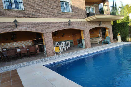 House for sale in Benalmádena, Málaga. 
