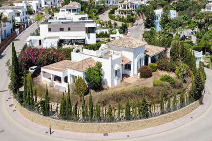 House for sale in Benalmádena, Málaga. 
