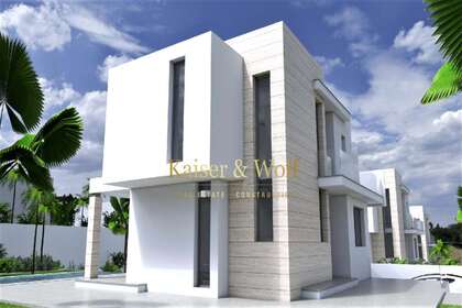 House for sale in Torrevieja, Alicante. 