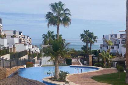 Cluster house for sale in Torrevieja, Alicante. 