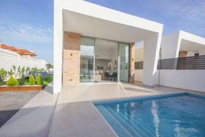 House for sale in Torrevieja, Alicante. 