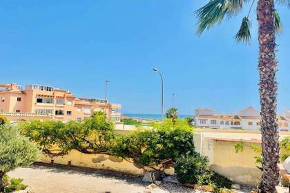 Flat for sale in Torrevieja, Alicante. 