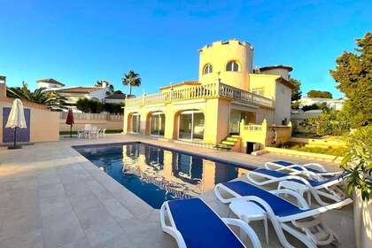 House for sale in Calpe/Calp, Alicante. 