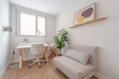 Flat for sale in Barcelona. 