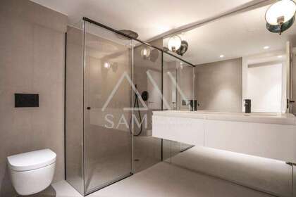 Flat for sale in Barcelona. 