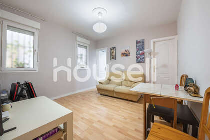 Flat for sale in Madrid. 