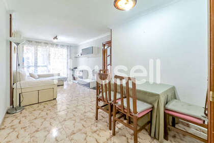 Flat for sale in Sevilla. 