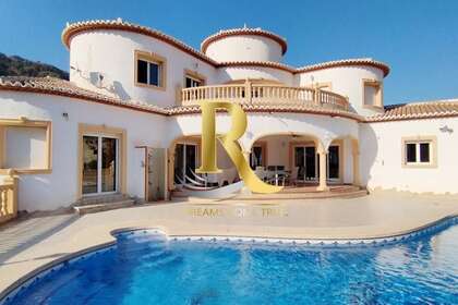 House for sale in Calpe/Calp, Alicante. 