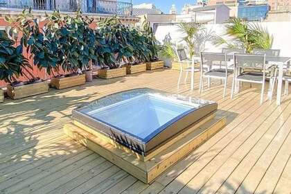 Penthouse for sale in Barcelona. 