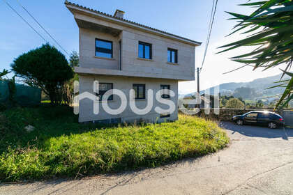 House for sale in Pontevedra. 