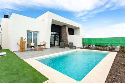 Дом Продажа в Algorfa, Alicante. 