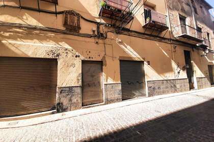 Bygninger til salg i Sagunto/Sagunt, Valencia. 