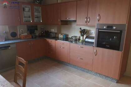 Casa a due piani vendita in Ferrol, La Coruña (A Coruña). 