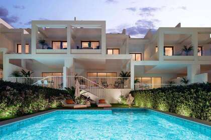 Casa Cluster venda em San luis de sabinillas, Málaga. 