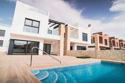 Casa vendita in Pilar de la Horadada, Alicante. 
