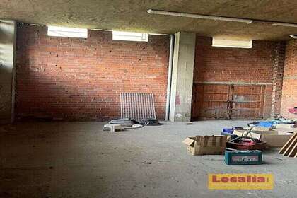 Locale commerciale vendre en Torrelavega, Cantabria. 