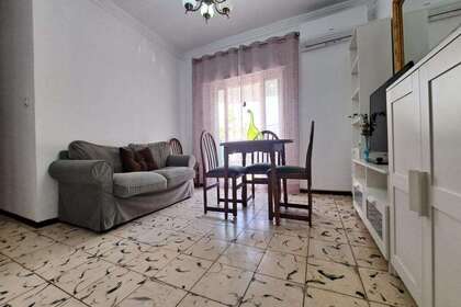 Flat in Sevilla. 