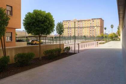 Wohnung zu verkaufen in Sevilla. 