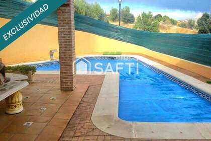 Haus zu verkaufen in San Martín de Valdeiglesias, Madrid. 