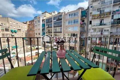 Apartment zu verkaufen in Barcelona. 