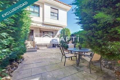 Řadový dům na prodej v Sagunto/Sagunt, Valencia. 