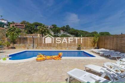 Haus zu verkaufen in Malgrat de Mar, Barcelona. 