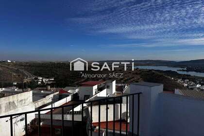 Apartment for sale in Arcos de la Frontera, Cádiz. 