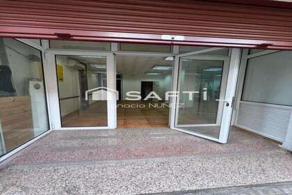 Commercial premise for sale in Pineda de Mar, Barcelona. 