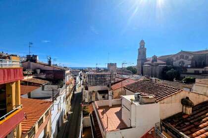 Building for sale in Canet de Mar, Barcelona. 