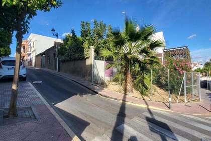 Městský pozemek na prodej v Tomares, Aljarafe, Sevilla. 