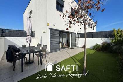 Maison de ville vendre en Santa Coloma de Gramanet, Barcelona. 