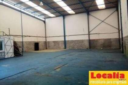 Nave industrial en Cartes, Cantabria. 