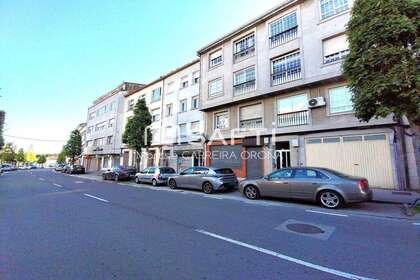 Commercial premise in Santiago de Compostela, La Coruña (A Coruña). 