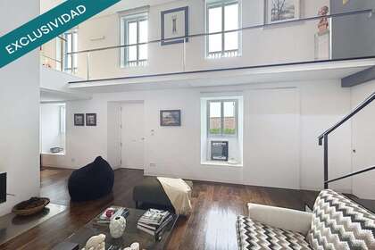 Casa vendita in Santiago de Compostela, La Coruña (A Coruña). 