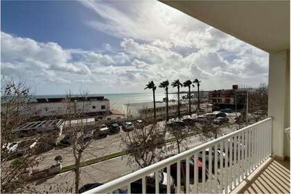 Apartment for sale in Guadiaro, Cádiz. 