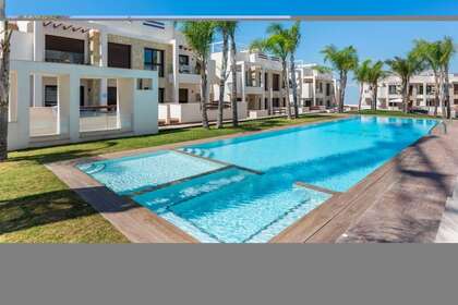 平 出售 进入 Torrevieja, Alicante. 