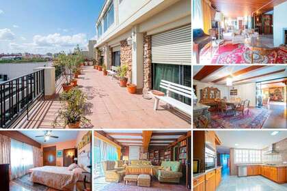 Ático venta en Sevilla. 