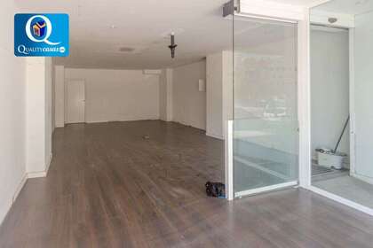 Commercial premise in Playa de San Juan, Alicante. 