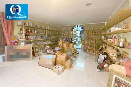 Дом Продажа в Monóvar/Monòver, Alicante. 