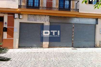 Commercial premise for sale in Bormujos, Aljarafe, Sevilla. 