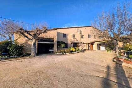 Plattelandshuizen verkoop in Tordera, Barcelona. 