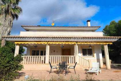 Huizen verkoop in Yecla, Murcia. 