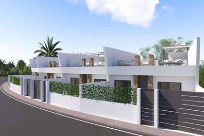 Rijtjeshuizen verkoop in Roldan, Murcia. 