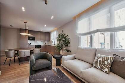 Apartment zu verkaufen in Madrid. 