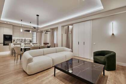 Apartment zu verkaufen in Madrid. 