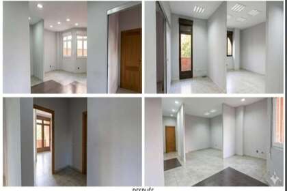 Office in León. 