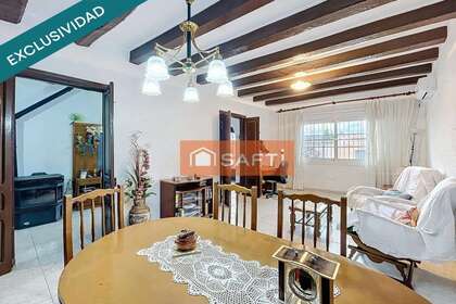 Casa venta en Santa Margarida i els Monjos, Barcelona. 