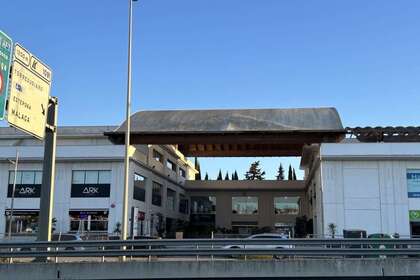 Kommercielle lokaler til salg i Sotogrande, Cádiz. 