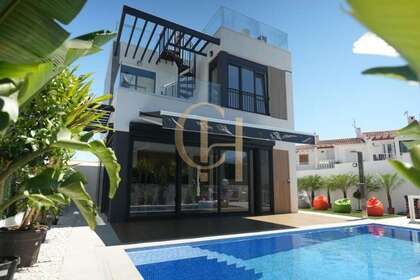Huse til salg i Nucia (la), Alicante. 