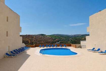 Квартира Продажа в San luis de sabinillas, Málaga. 